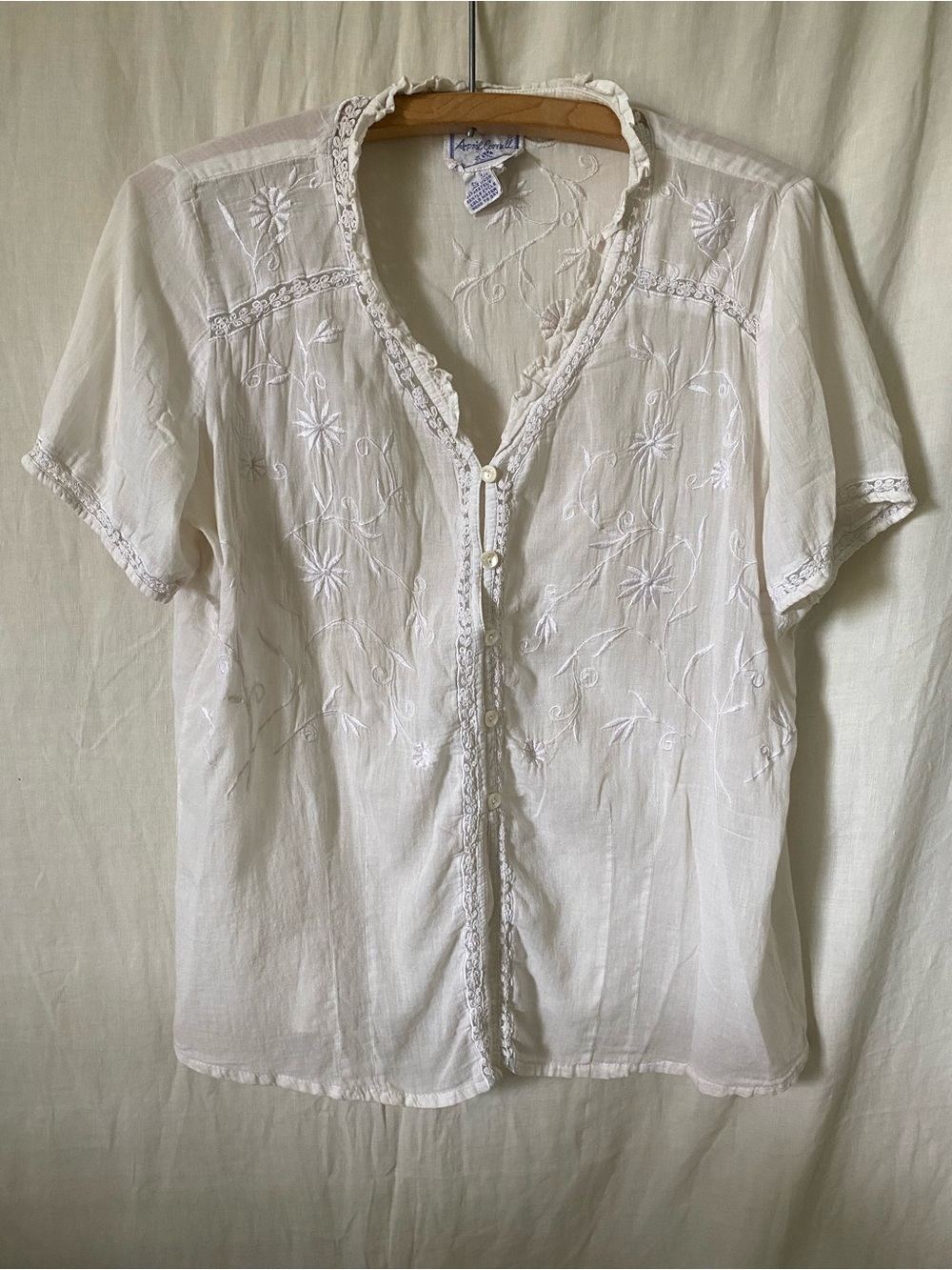 April Cornell White Floral Embroidered Ruffle-Trim Blouse - Medium - Picture 4 of 9